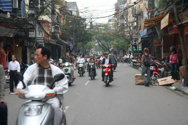 How to Cross Vietnam's Chaotic Streets Safely