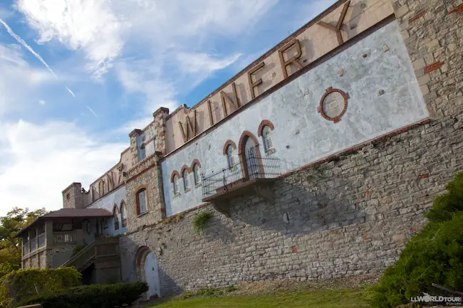 Lonz Winery