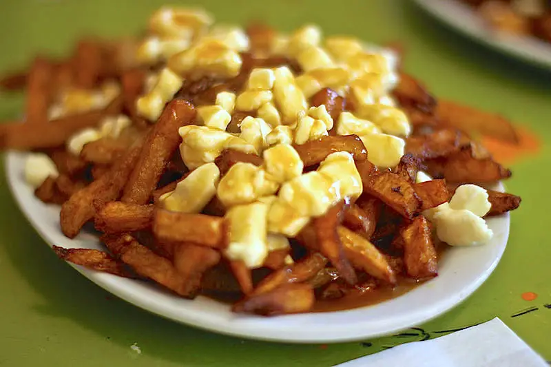 Montreal La_Banquise_Poutine