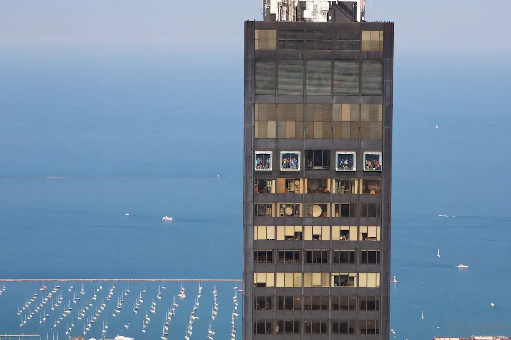 Lateral View Willis Tower