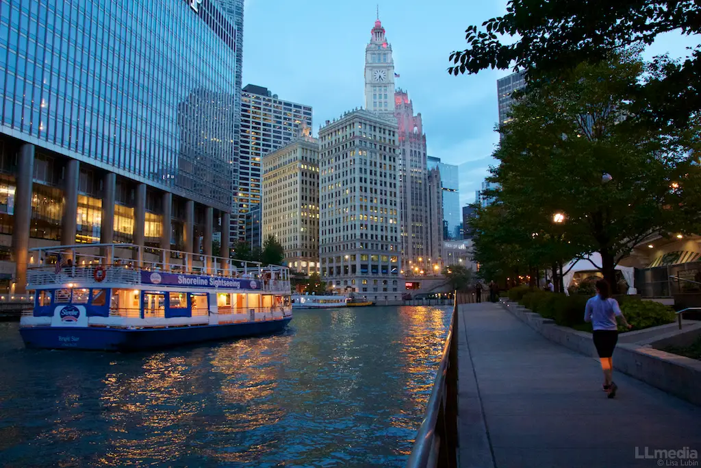 Chicago River Walk